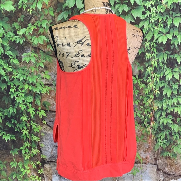 DIANE VON FURSTENBERG Crepe Slice Sleeveless Poppy Colored Top, 0 - Picture 8 of 15